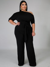 One-Shoulder-Outfits in Übergröße mit weitem Bein